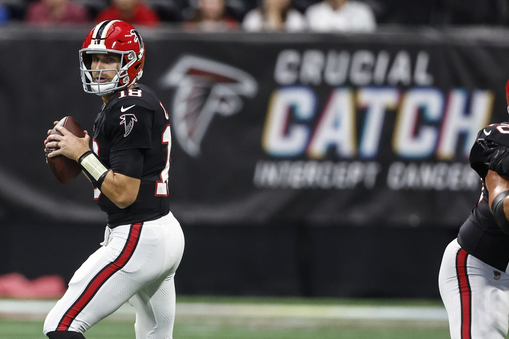 cousins-throws-for-509-yards-hits-hodge-in-ot-to-give-falcons-36-30